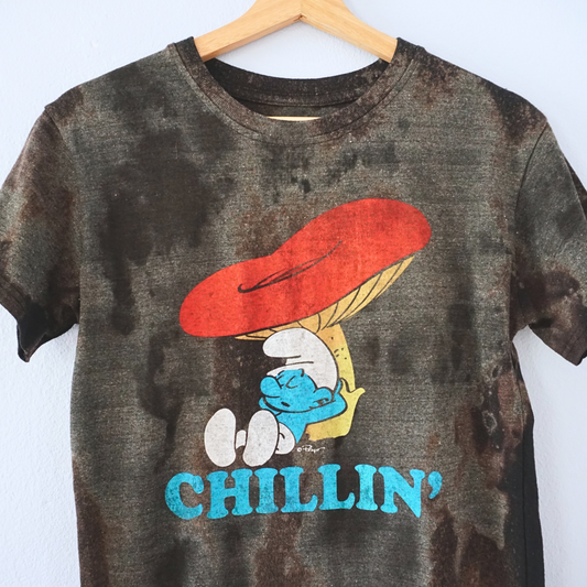 Chillin' Smurf Tee |  Pre-Loved